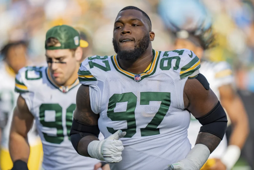 Kenny Clark signs 3-year deal with Green Bay Packers